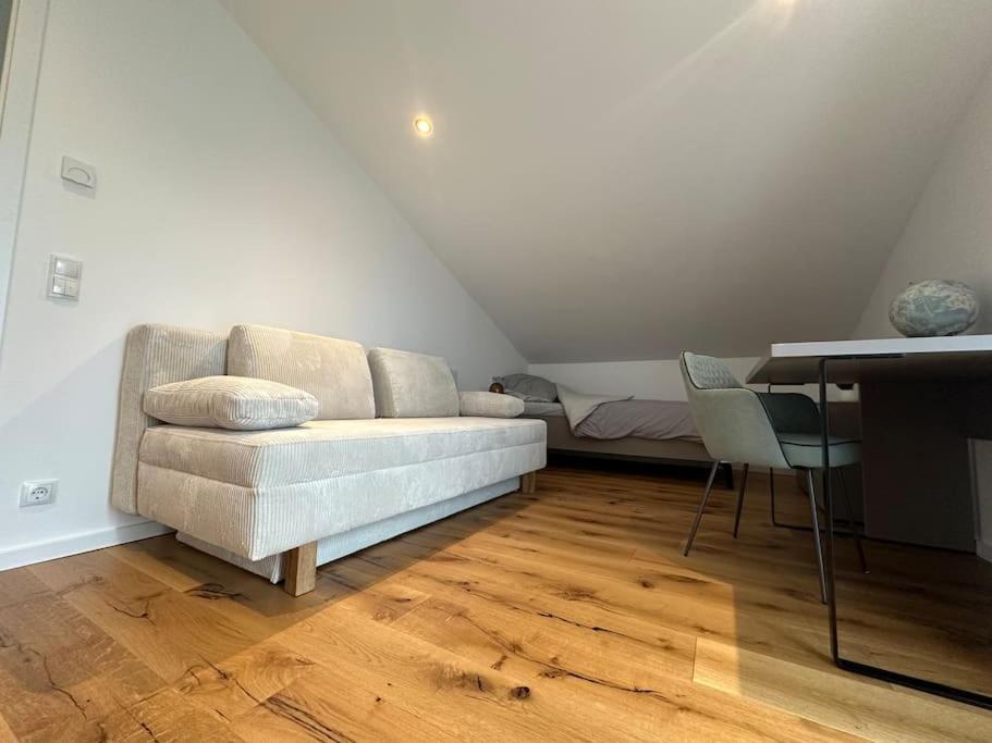 Apartment Luxurioese Penthousewohnung Mit Fernblick Und Vielen Wanderwegen Melsbach